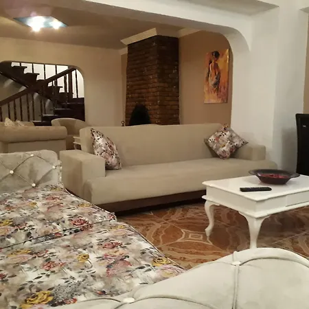 Ξενοδοχείο Shadow Κουσάντασι